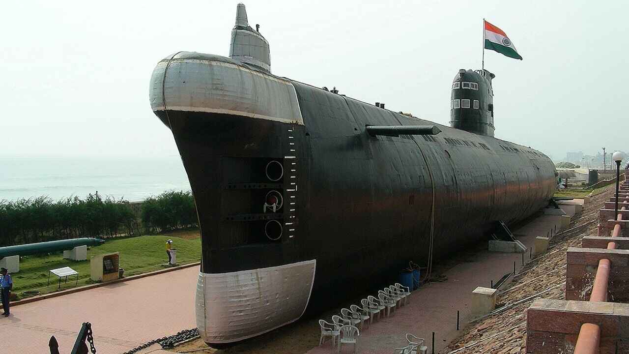 Подводная лодка INS Kursura S20